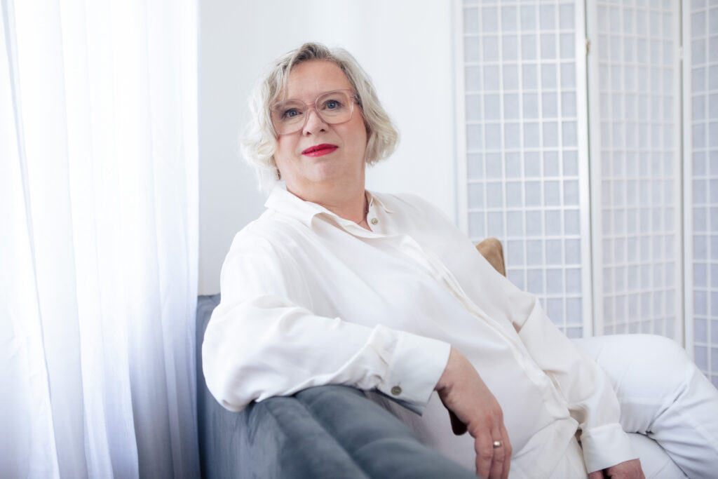 Katja Klich-Volk im Gesprächskontext, HR Interim Management und systemische Veränderungsbegleitung